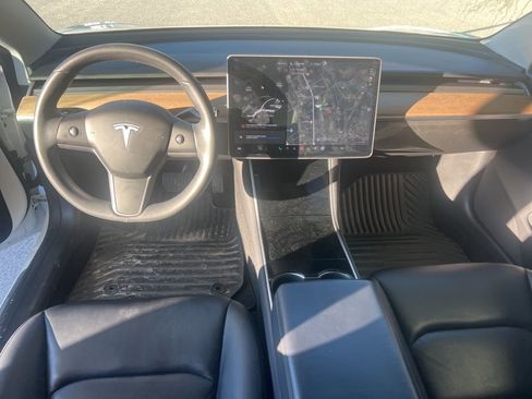 Used 2020 Tesla Model 3 Long Range image 8