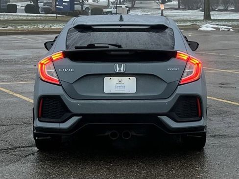 Used 2017 Honda Civic Sport image 6