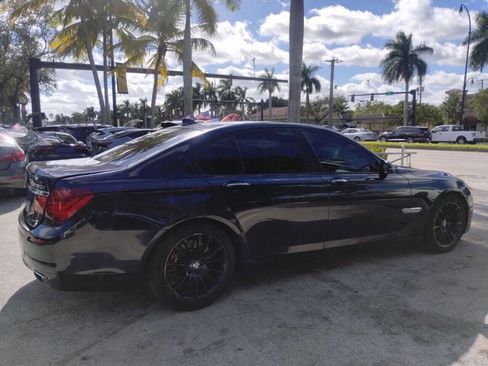 Used 2014 BMW 750i xDrive AWD/4WD image 8