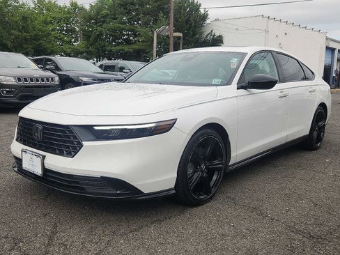 Certified 2023 Honda Accord Sport image 3