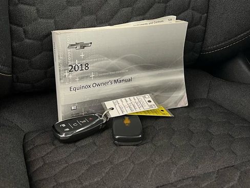 Used 2018 Chevrolet Equinox LT image 39