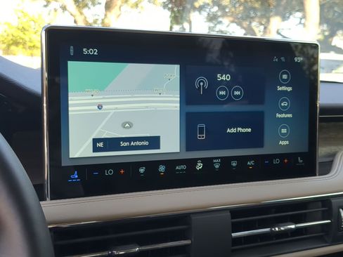 New 2026 Lincoln Corsair Reserve FWD image 15