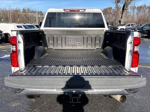 Used 2024 Chevrolet Silverado 2500 LT image 33