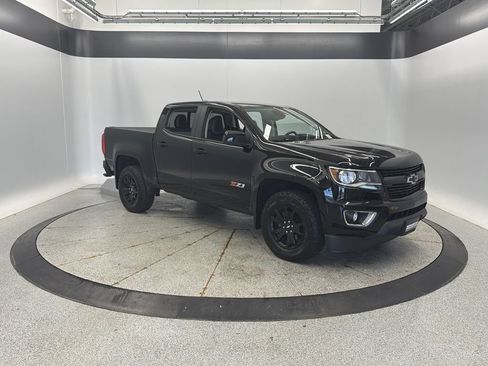 Used 2020 Chevrolet Colorado Z71 w/ Z71 Midnight Edition AWD/4WD image 10