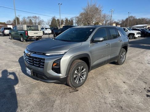 New 2026 Chevrolet Equinox LT w/ LPO, Floor Liner Package image 3