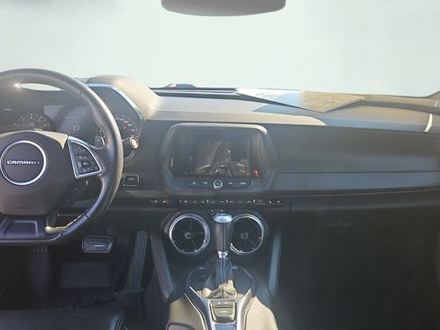 Used 2019 Chevrolet Camaro LT RWD image 13