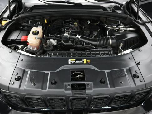 Used 2024 Jeep Grand Cherokee L Limited w/ Black Appearance Package RWD image 17