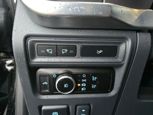 Certified 2023 Ford F150 Lariat image 19