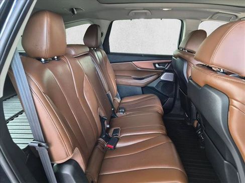 Certified 2025 Acura MDX w/ Technology Package FWD image 18