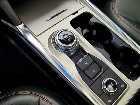 Used 2022 Ford Explorer Timberline image 17