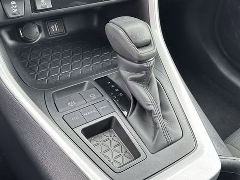 Used 2025 Toyota RAV4 XLE w/ Weather Package image 13