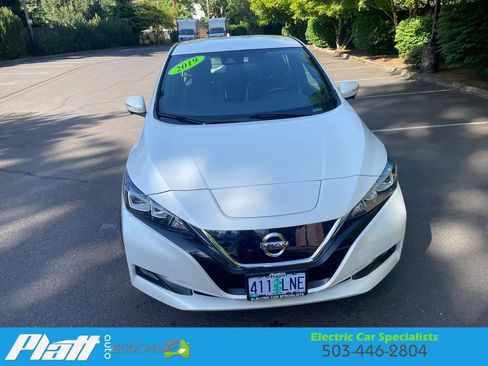 Used 2019 Nissan Leaf SL w/ SL Technology Package FWD image 14