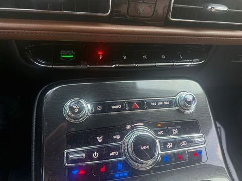 Used 2022 Lincoln Nautilus Reserve AWD/4WD image 15