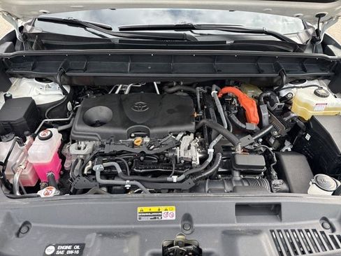 Certified 2021 Toyota Highlander Platinum image 2