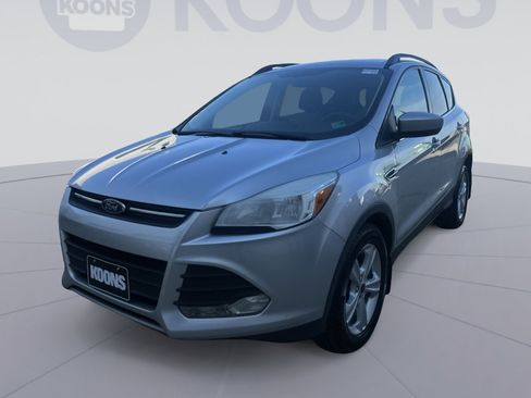 Used 2014 Ford Escape SE w/ Equipment Group 201A FWD image 1