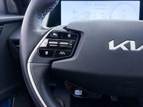 Certified 2023 Kia EV6 GT-Line AWD/4WD image 24