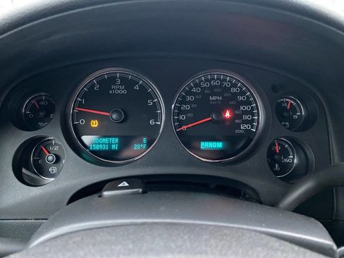 Used 2012 Chevrolet Avalanche LTZ image 14