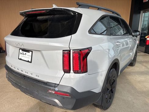 Used 2022 Kia Sorento S w/ Panoramic Sunroof Package image 14