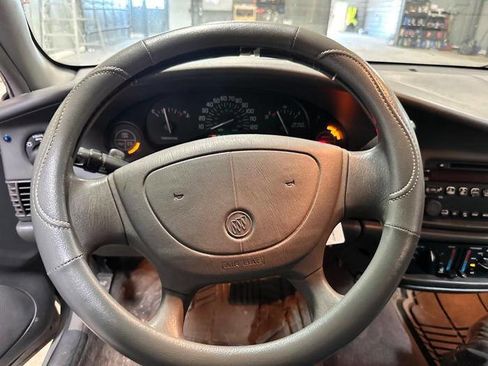 Used 2005 Buick Century Custom FWD image 34