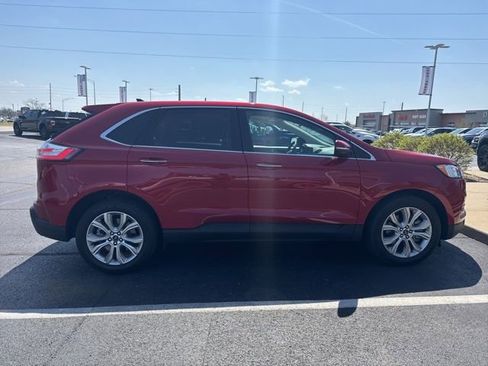 Used 2021 Ford Edge Titanium w/ Class II Trailer Tow Package image 11