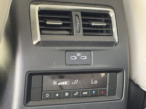 Used 2025 MAZDA CX-70 3.3 Turbo w/ Premium Package image 16