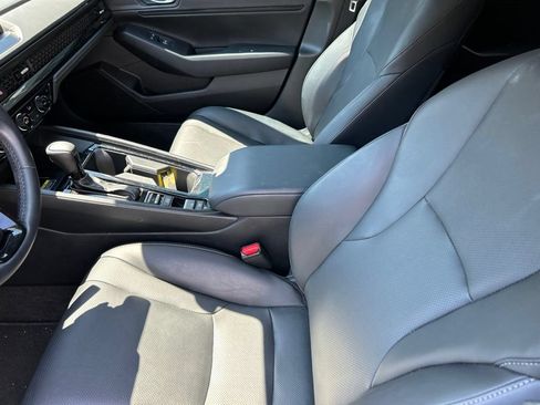 Used 2025 Honda Accord EX-L image 10