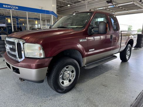 Used 2005 Ford F250 XL AWD/4WD image 4
