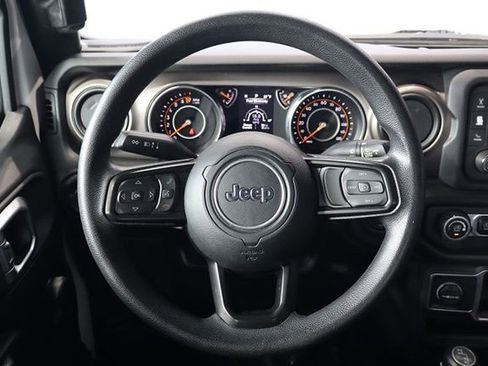 Used 2020 Jeep Gladiator Sport image 22