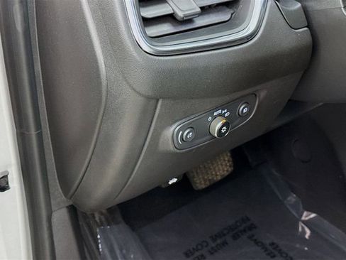 Used 2021 Chevrolet Equinox LT AWD/4WD image 10