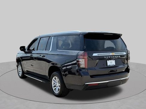 Used 2024 Chevrolet Suburban LT AWD/4WD image 8