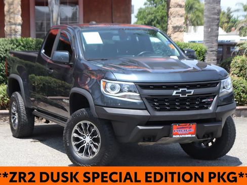 Used 2019 Chevrolet Colorado ZR2 w/ ZR2 Dusk Special Edition AWD/4WD image 2