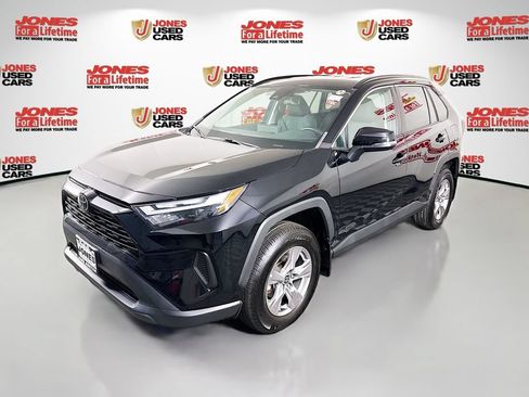 Certified 2022 Toyota RAV4 XLE AWD/4WD image 12