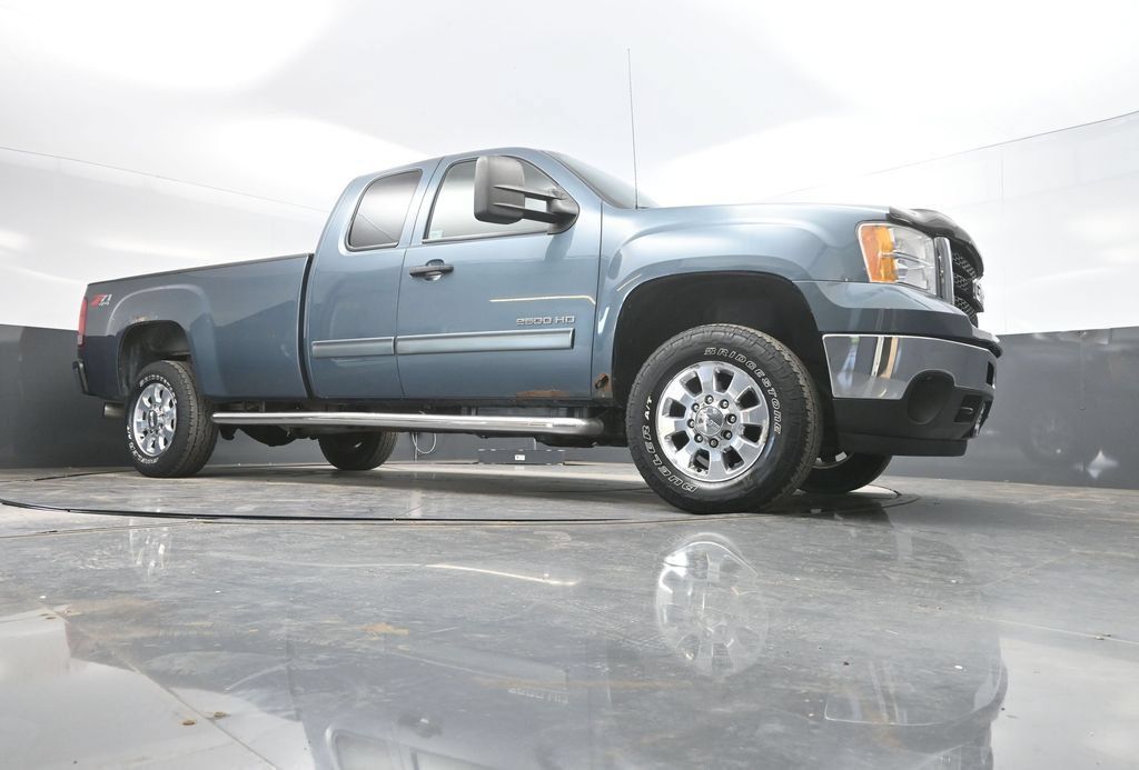 Used 2011 GMC Sierra 2500 SLE w/ Convenience Package AWD/4WD image 34