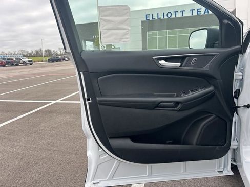 New 2024 Ford Edge SE image 10