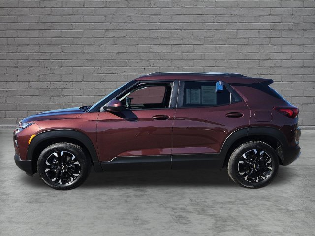Used 2023 Chevrolet TrailBlazer LT w/ Convenience Package FWD image 2