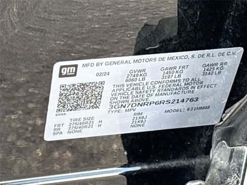 Used 2024 Chevrolet Equinox EV RS FWD image 32