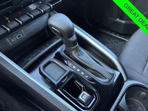 Used 2025 Chevrolet Colorado W/T w/ Advanced Trailering Package RWD image 21