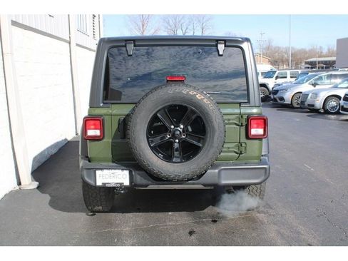 Used 2021 Jeep Wrangler Unlimited Sport image 4