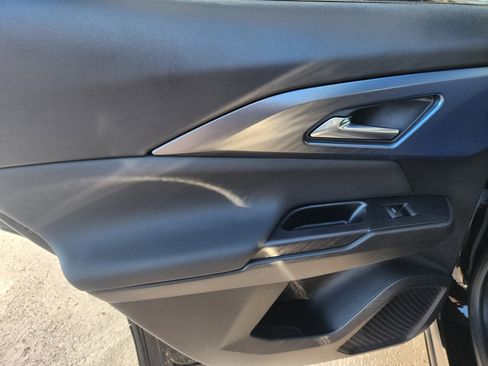 New 2026 Chevrolet Equinox EV LT image 16