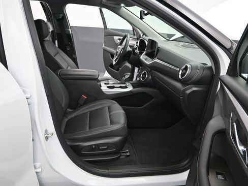 Used 2024 Chevrolet Blazer LT image 13