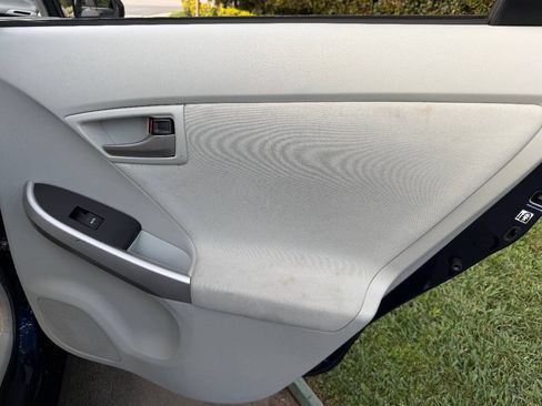 Used 2012 Toyota Prius Two FWD image 21