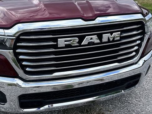 Used 2025 RAM 1500 Laramie AWD/4WD image 30
