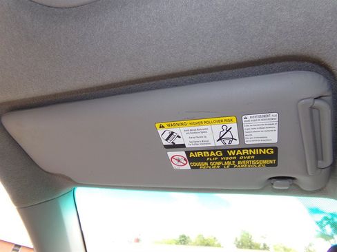 Used 2004 Toyota Highlander Limited AWD/4WD image 40
