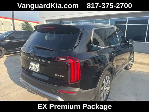 Used 2021 Kia Telluride EX w/ EX Premium Package FWD image 3