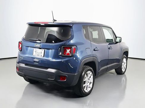 Used 2023 Jeep Renegade Latitude AWD/4WD image 7