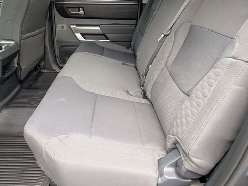 Used 2022 Toyota Tundra SR5 w/ SR5 Convenience Package image 10