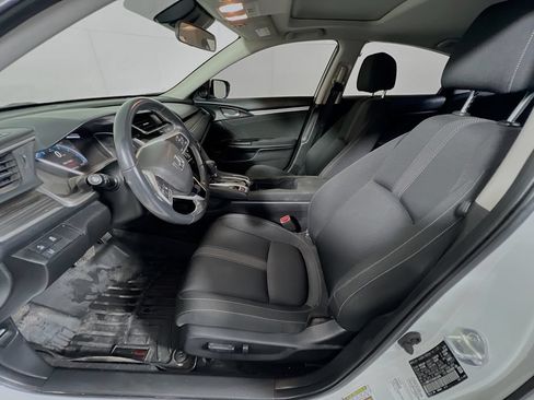 Used 2019 Honda Civic EX image 12
