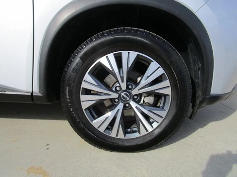 Used 2022 Nissan Rogue SV AWD/4WD image 10