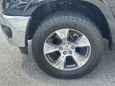Used 2025 RAM 1500 Laramie AWD/4WD image 11