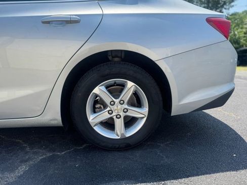 Used 2020 Chevrolet Malibu LS w/ Driver Confidence Package II image 24